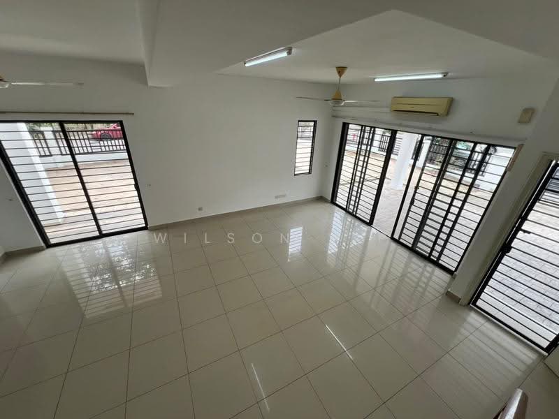 2-storey Terraced House for Sale in 16 Sierra (Puchong) - Wilson Yap - Living Room - PropertyGuru.com.my