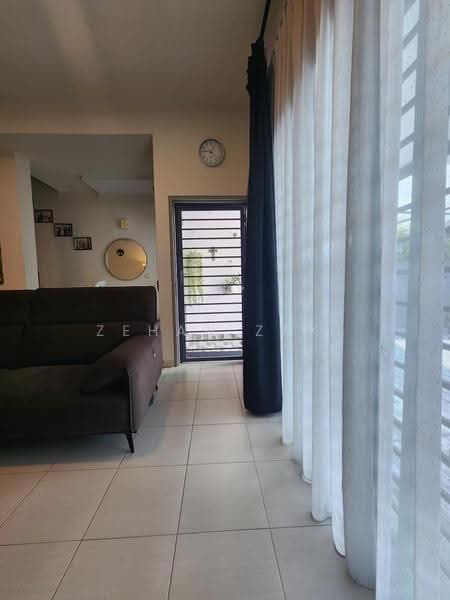 2-storey Terraced House for Sale in Nilai Impian (Nilai) - Zehan Zaki - Living Room - PropertyGuru.com.my