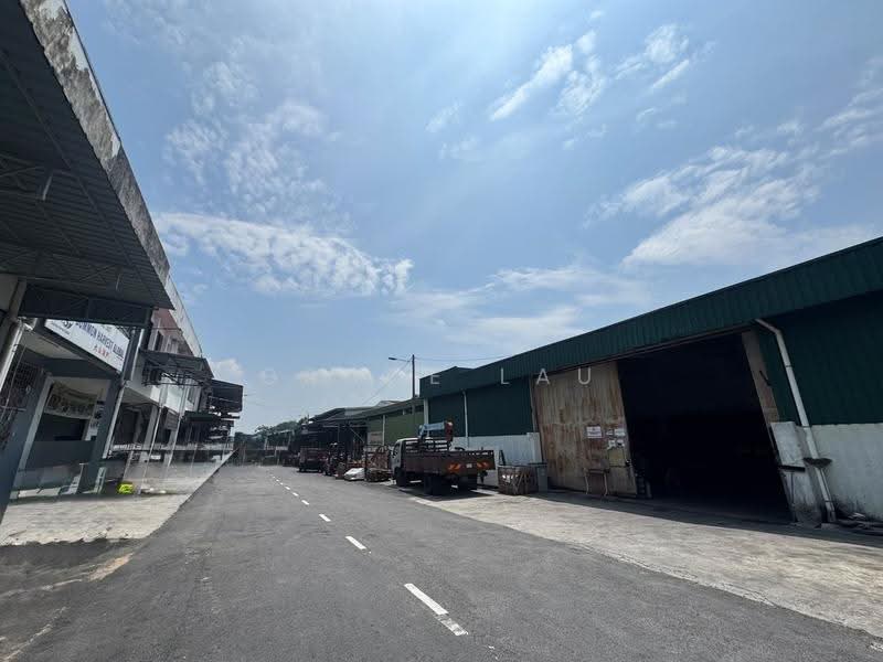 Shop / Office for Sale in Kawasan Perindustrian Taman Johor (Johor Bahru) - Grace Lau - Exterior - PropertyGuru.com.my