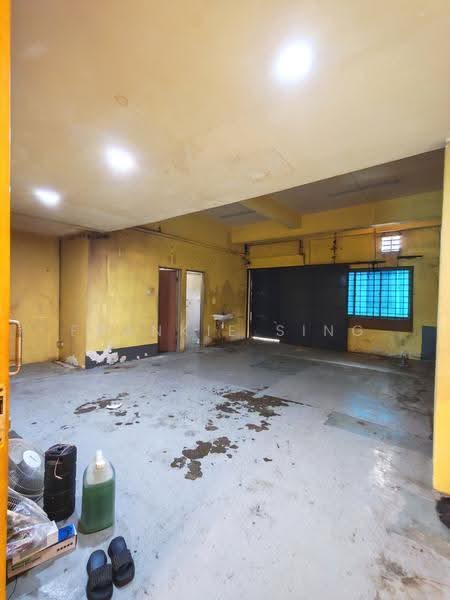 Shop for Rent in Kepong (Kuala Lumpur) - Frankie Sing - Interior - PropertyGuru.com.my