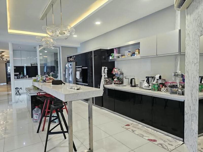 Kondominium untuk Disewa di Gurney Paragon - Pei Hoon - Kitchen - PropertyGuru.com.my