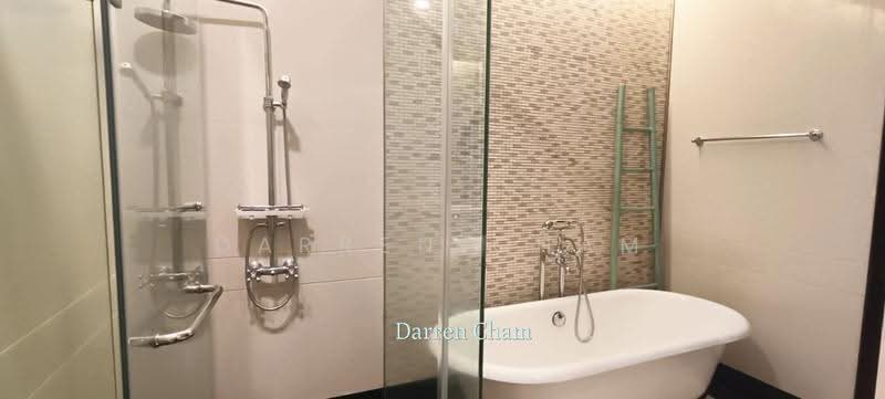 Kondominium untuk Disewa di Quayside Seafront Resort Condominiums - Darren Cham - Bathroom - PropertyGuru.com.my