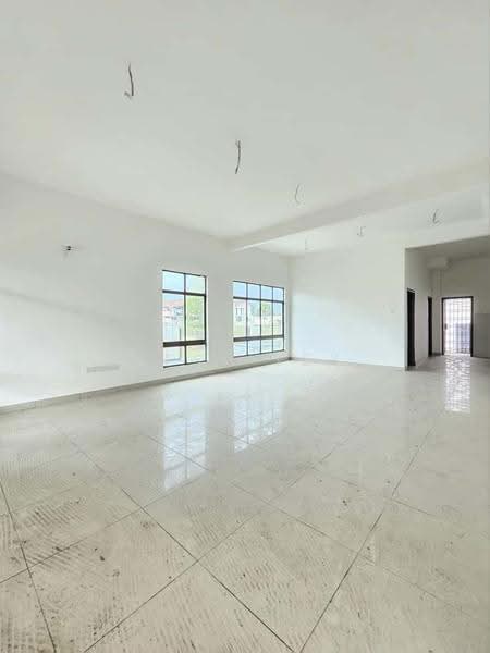 2-storey Terraced House for Sale in Taman Seri Austin (Tebrau) - Jesy Tey - Living Room - PropertyGuru.com.my