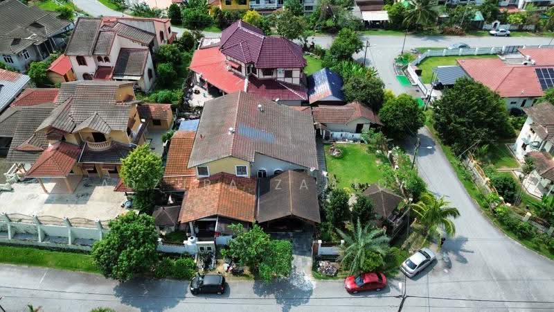 Rumah Banglo untuk Dijual di Seksyen 3 (Bangi) - Adzura Zamedin - Exterior - PropertyGuru.com.my