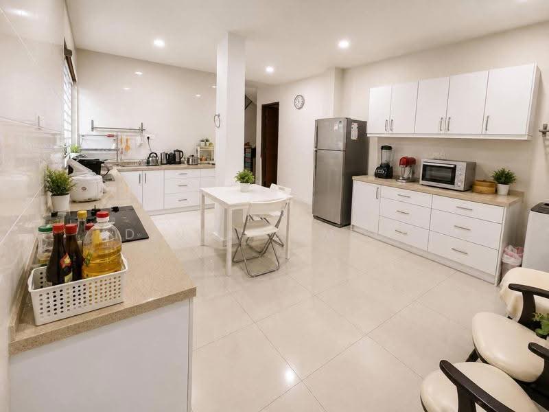 Semi-Detached House for Sale in Taman Saujana Suria (Kajang) - Adzura Zamedin - Kitchen - PropertyGuru.com.my