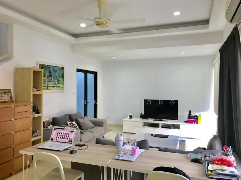 Rumah Teres 3-Tingkat untuk Dijual di Taman Bukit Prima (Cheras) - Connie Wong - Living Room - PropertyGuru.com.my