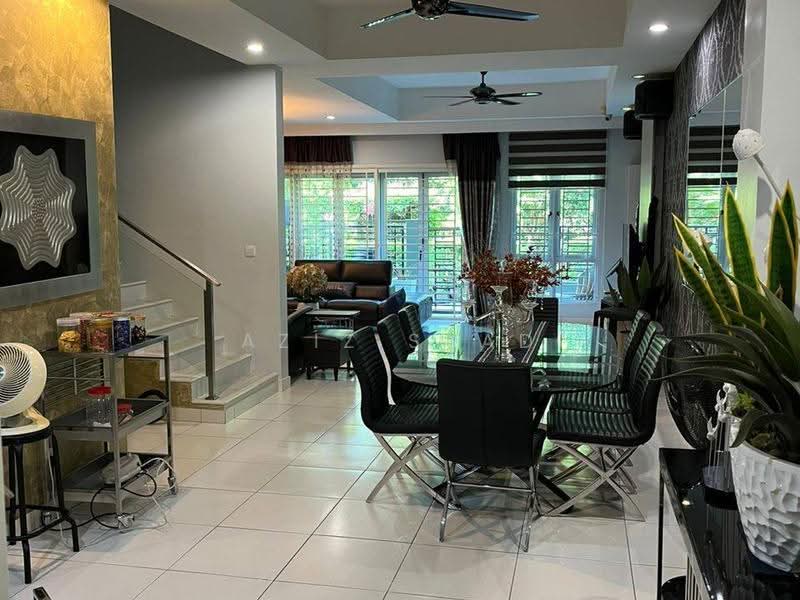 Terraced House for Sale in Denai Alam (Shah Alam) - Aziz Saad - Living Room - PropertyGuru.com.my
