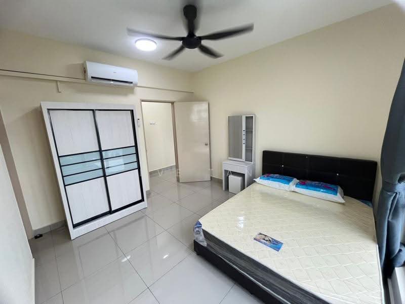 Service Residence for Sale at ARC @ Austin Hills - Eve Tan - Bedroom - PropertyGuru.com.my