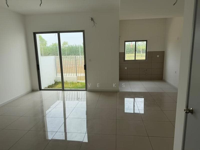 Rumah Teres 2-Tingkat untuk Dijual di Bandar Gamuda Cove (Dengkil) - Dave KS - Living Room - PropertyGuru.com.my
