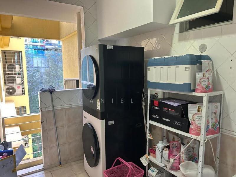 Kondominium untuk Dijual di La Grande Kiara - DANIEL . - Balcony - PropertyGuru.com.my