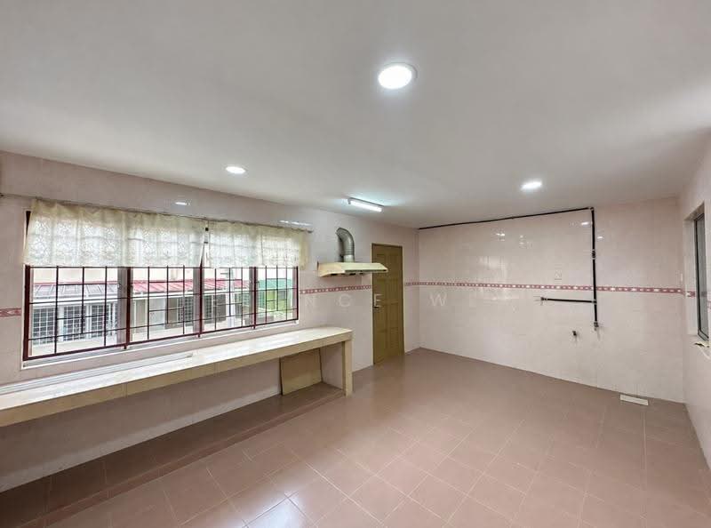 Rumah Teres 2-Tingkat untuk Disewa di Taman Seri Taming (Cheras) - Terence Wee - PropertyGuru.com.my