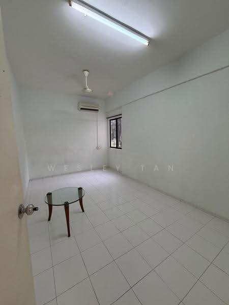 Condominium for Sale at Siantan Puri (8th Avenue) - Wesley Tan - Living Room - PropertyGuru.com.my