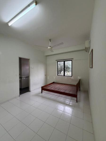 Condominium for Sale at Siantan Puri (8th Avenue) - Wesley Tan - Bedroom - PropertyGuru.com.my