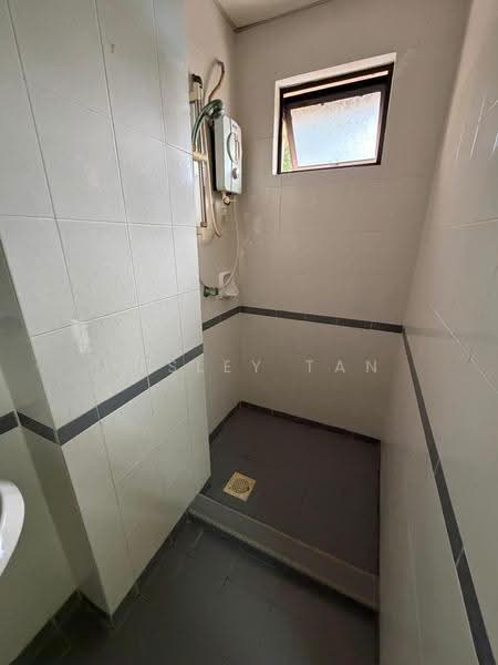 Condominium for Sale at Siantan Puri (8th Avenue) - Wesley Tan - Bathroom - PropertyGuru.com.my