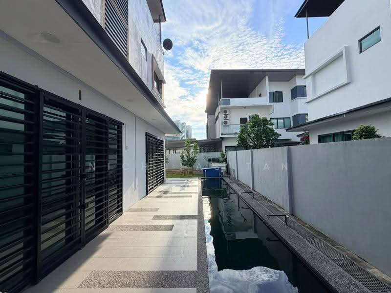 Semi-Detached House for Sale in Taman Hui Sing (Kuching) - Nicholas Tan - Exterior - PropertyGuru.com.my