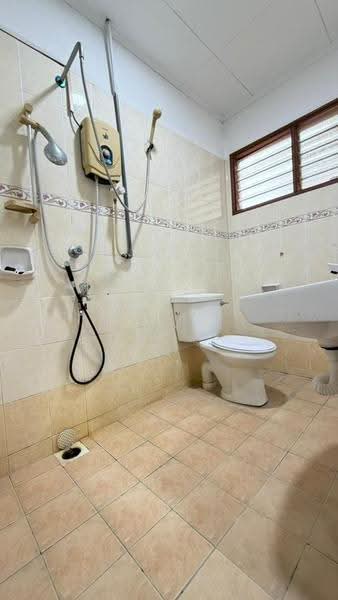 2-storey Terraced House for Sale in Taman Mutiara Rini (Skudai) - Daniel Yong - Bathroom - PropertyGuru.com.my
