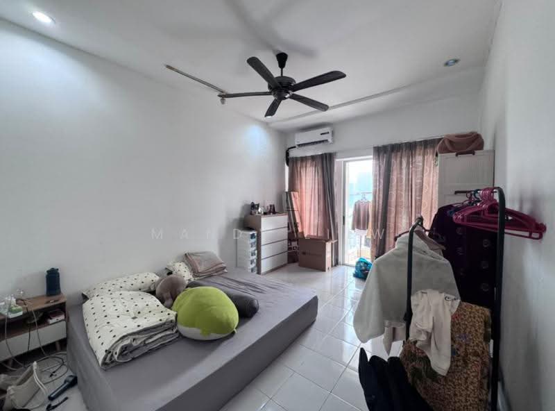 Townhouse for Sale in Rawang (Selangor) - Mandy Liew - Bedroom - PropertyGuru.com.my
