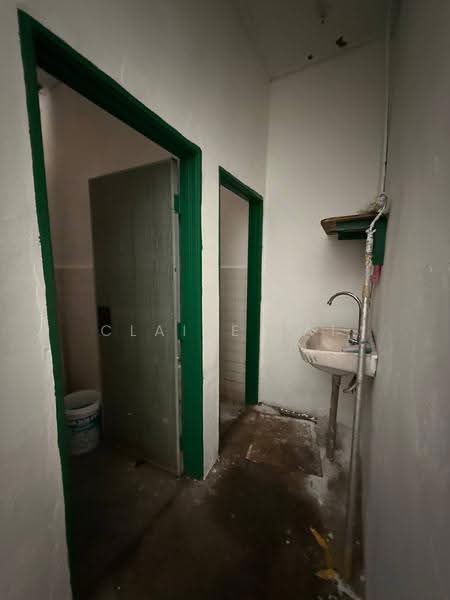 Terrace Factory for Rent in Saleng (Senai) - Claire Lai - Interior - PropertyGuru.com.my