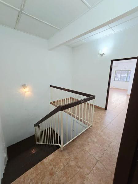 Rumah Teres 2-Tingkat untuk Disewa di Taman Midah (Cheras) - Paul Po - Corridor - PropertyGuru.com.my