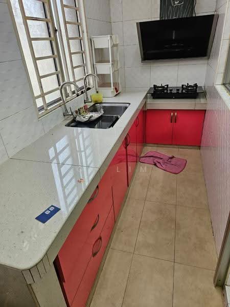 2-storey Terraced House for Sale in Bandar Bukit Tinggi 2 (Klang) - GP Lim - Kitchen - PropertyGuru.com.my