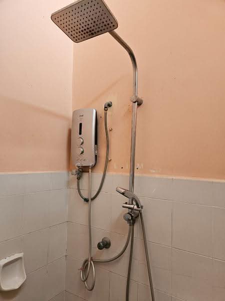 2-storey Terraced House for Sale in Bandar Bukit Tinggi 2 (Klang) - GP Lim - Bathroom - PropertyGuru.com.my