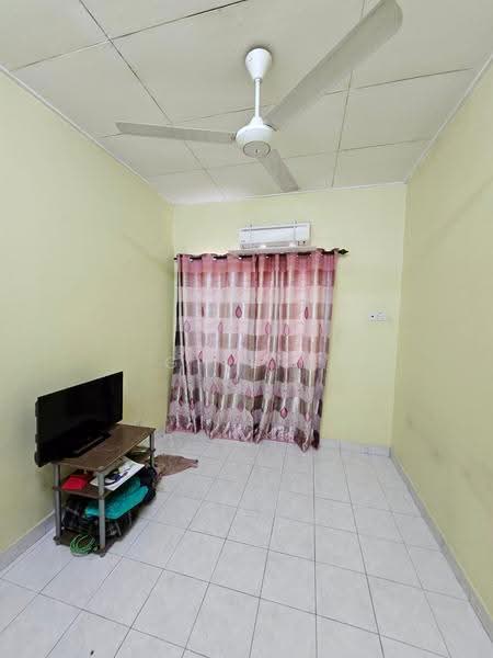 2-storey Terraced House for Sale in Bandar Bukit Tinggi 2 (Klang) - GP Lim - Living Room - PropertyGuru.com.my