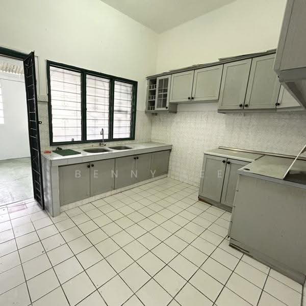 Terraced House for Rent in Taman Kajang Baru (Kajang) - Benny Lee - Kitchen - PropertyGuru.com.my