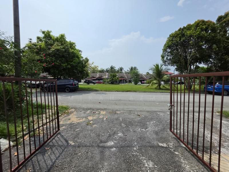 1-storey Terraced House for Sale in Rawang (Selangor) - Amirah Azmi - PropertyGuru.com.my