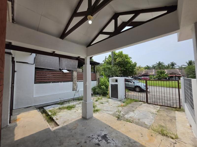1-storey Terraced House for Sale in Rawang (Selangor) - Amirah Azmi - PropertyGuru.com.my