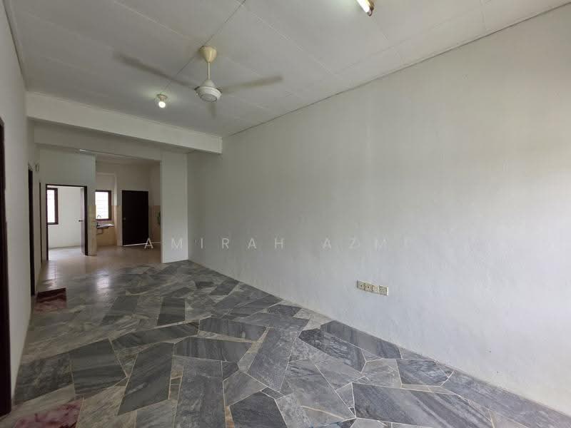1-storey Terraced House for Sale in Rawang (Selangor) - Amirah Azmi - PropertyGuru.com.my