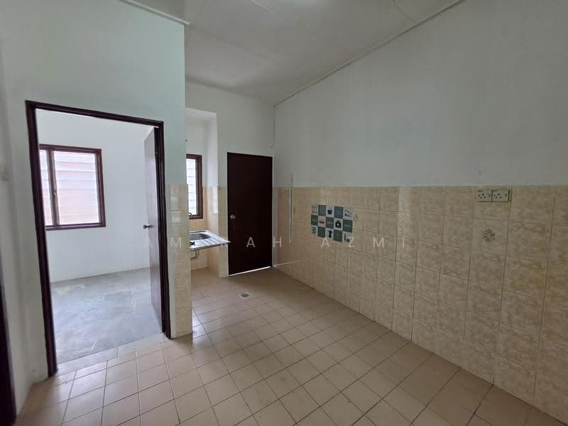 1-storey Terraced House for Sale in Rawang (Selangor) - Amirah Azmi - PropertyGuru.com.my