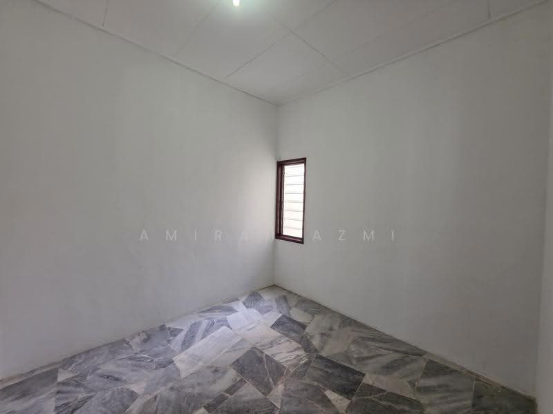 1-storey Terraced House for Sale in Rawang (Selangor) - Amirah Azmi - PropertyGuru.com.my