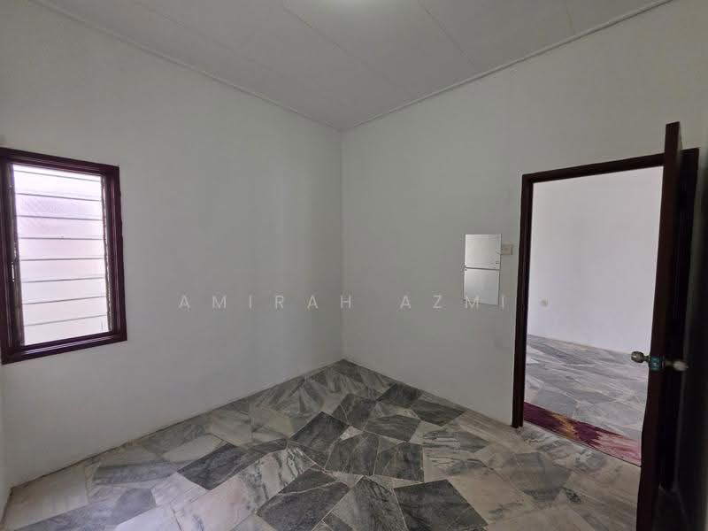 1-storey Terraced House for Sale in Rawang (Selangor) - Amirah Azmi - PropertyGuru.com.my