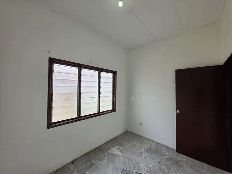 1-storey Terraced House for Sale in Rawang (Selangor) - Amirah Azmi - PropertyGuru.com.my