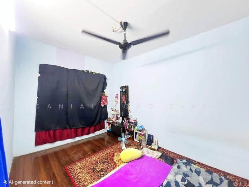 Flat for Sale at Taman Suria Pendamar Flat - Danial Mohd Zaki - Bedroom - PropertyGuru.com.my