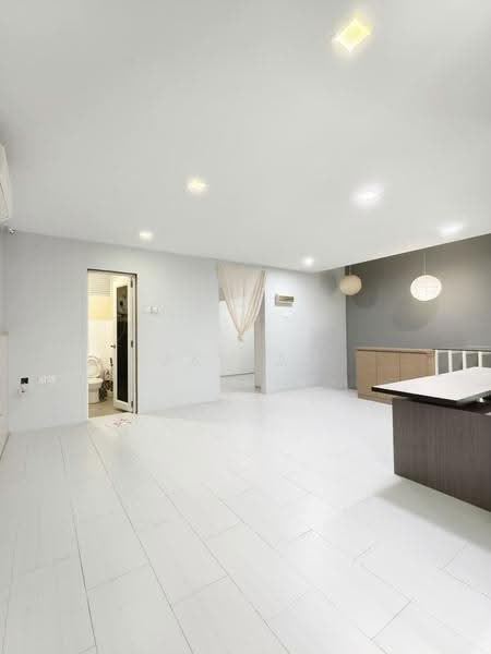 Rumah Teres 2-Tingkat untuk Dijual di Taman Johor Jaya (Johor Bahru) - JAN AU - Living Room - PropertyGuru.com.my