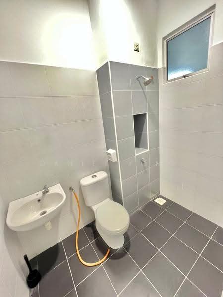2-storey Terraced House for Sale in Taman Pulai Hijauan (Skudai) - Daniel Yong - Bathroom - PropertyGuru.com.my