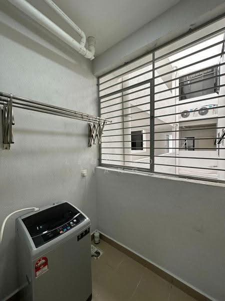 Kondominium untuk Disewa di The Olive - Leonard Liang - Balcony - PropertyGuru.com.my
