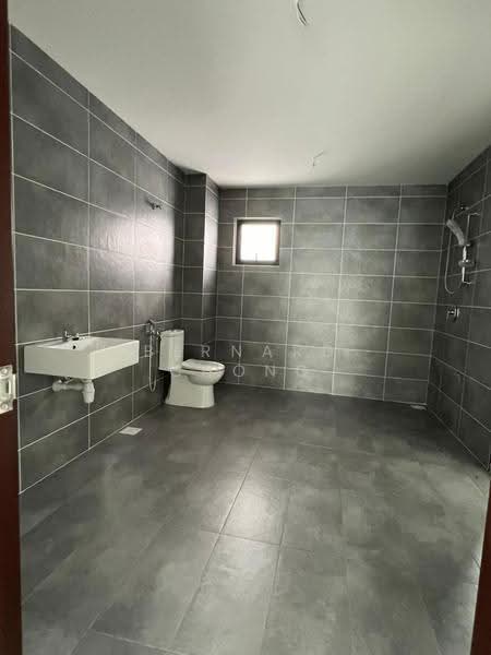Rumah Teres 3-Tingkat untuk Dijual di Batu 9 (Cheras) - Bernard Chong - Bathroom - PropertyGuru.com.my