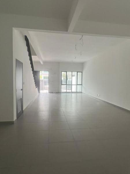 Rumah Teres 3-Tingkat untuk Dijual di Batu 9 (Cheras) - Bernard Chong - Living Room - PropertyGuru.com.my