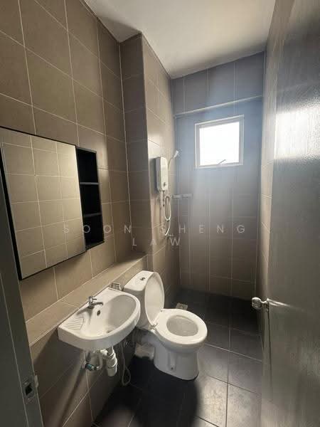 Apartment for Rent at Idaman Abadi - Soon Sheng Law - Bathroom - PropertyGuru.com.my