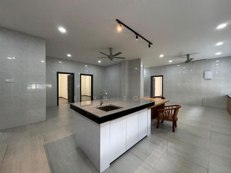 Rumah Banglo untuk Disewa di Bukit Rimau (Shah Alam) - Elyn Soo - Kitchen - PropertyGuru.com.my