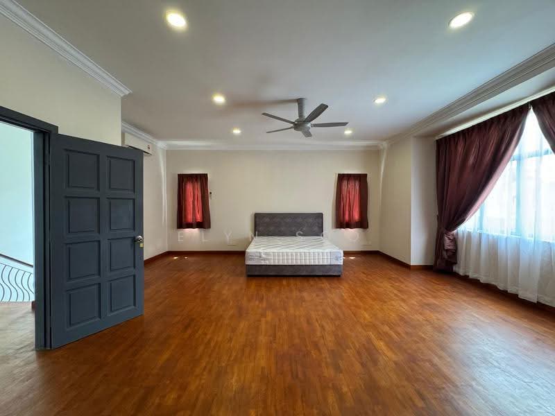 Rumah Banglo untuk Disewa di Bukit Rimau (Shah Alam) - Elyn Soo - Bedroom - PropertyGuru.com.my