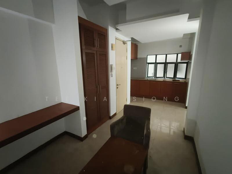Condominium for Sale at 10 Semantan Suites - Tee Kiat Siong - Kitchen - PropertyGuru.com.my