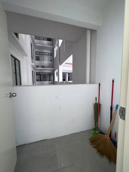 Kondominium untuk Disewa di Topaz Residence - Sariza Hartanah - Exterior - PropertyGuru.com.my