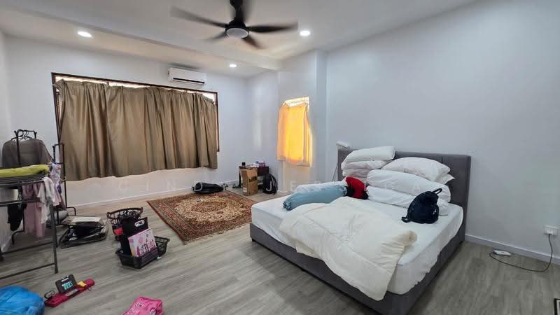 Bungalow House for Sale in Taman Ampang Utama (Ampang) - Cindy Jessica - Bedroom - PropertyGuru.com.my