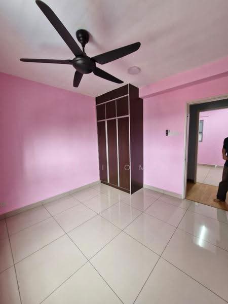 Service Residence for Sale at Residensi Sutera 7 - Fazri Omar - Bedroom - PropertyGuru.com.my