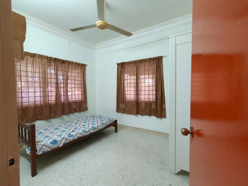 1-storey Terraced House for Sale in Taman Malim Jaya (Bachang) - Shawn Teh - Bedroom - PropertyGuru.com.my