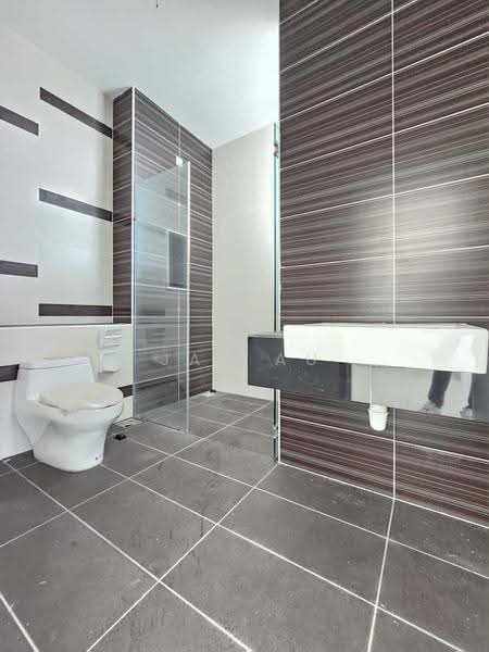 2-storey Terraced House for Sale in Taman Seri Austin (Tebrau) - JAN AU - Bathroom - PropertyGuru.com.my