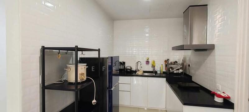 Kondominium untuk Disewa di Upper East @ Tiger Lane - Jeff Tan - Kitchen - PropertyGuru.com.my